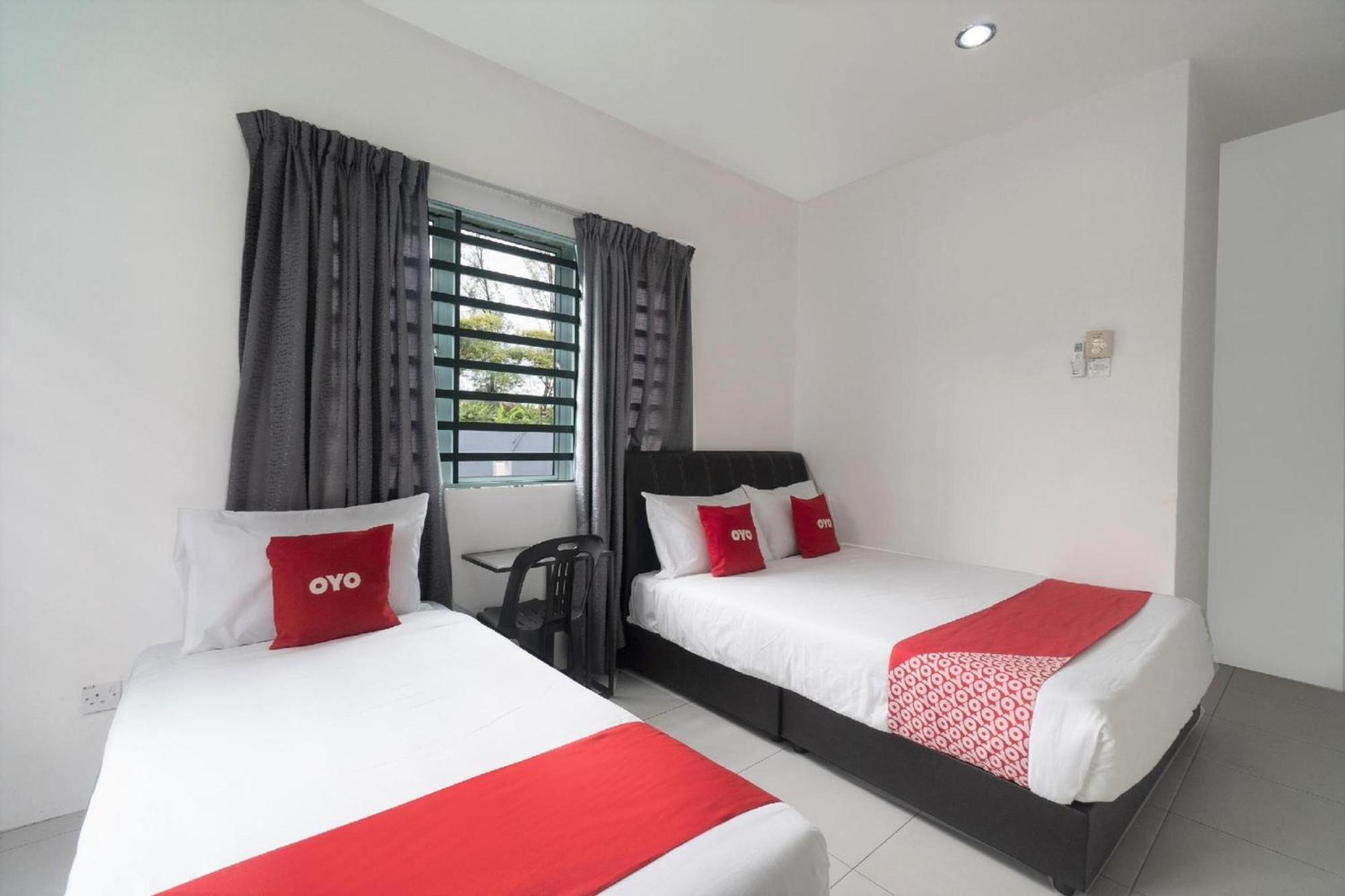 Oyo 91089 Motel Fasa 2B Seri Manjung Kültér fotó