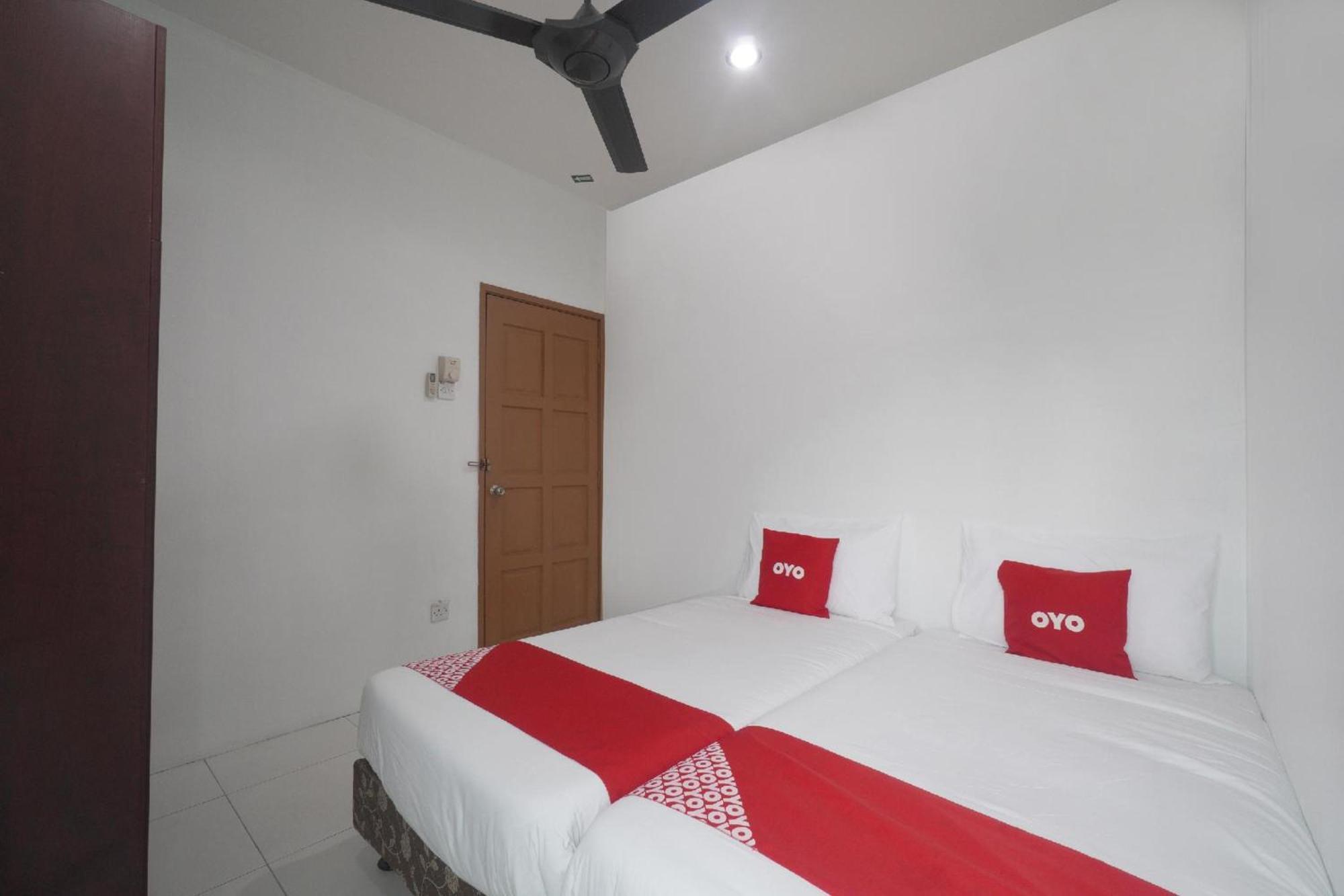 Oyo 91089 Motel Fasa 2B Seri Manjung Kültér fotó