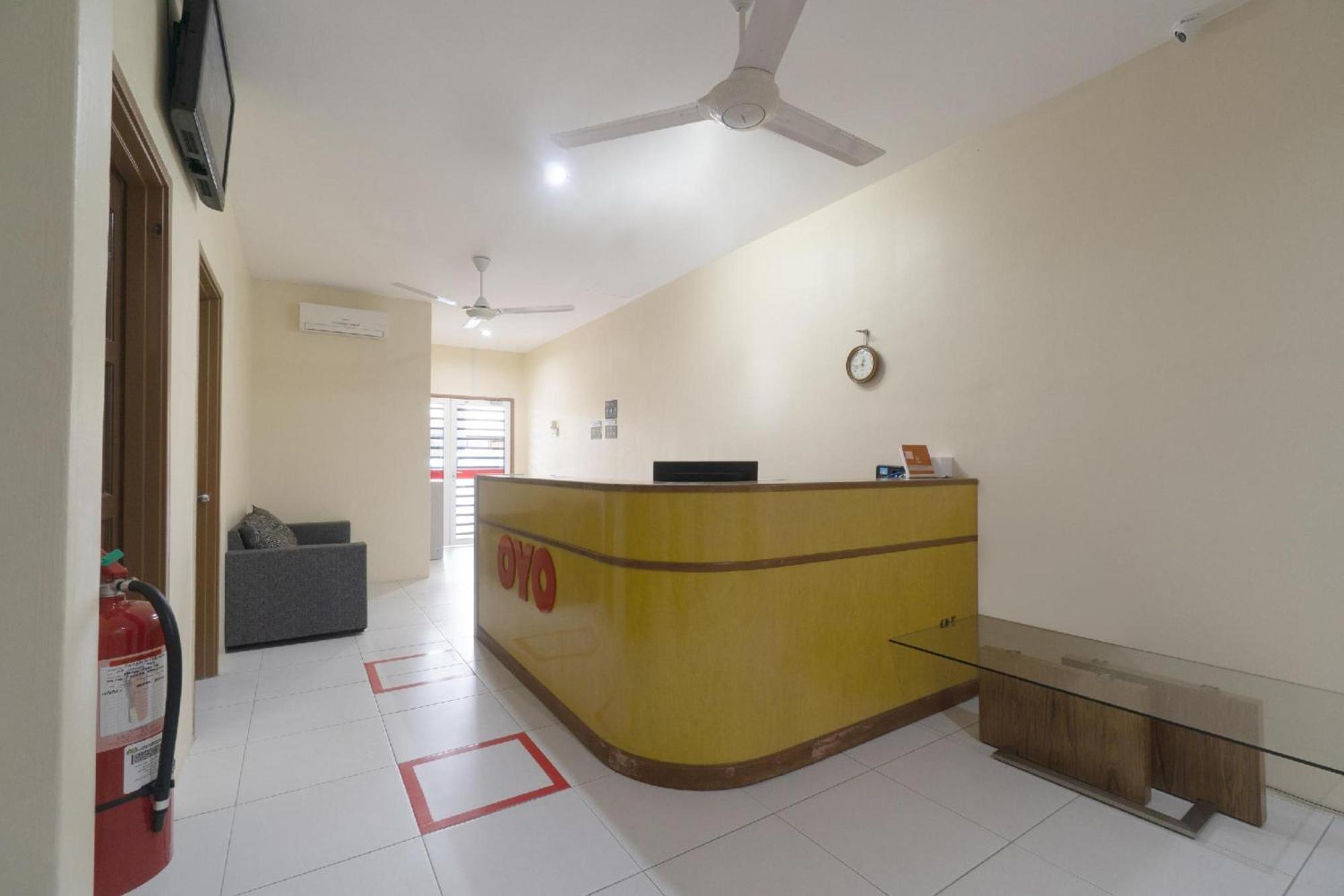 Oyo 91089 Motel Fasa 2B Seri Manjung Kültér fotó