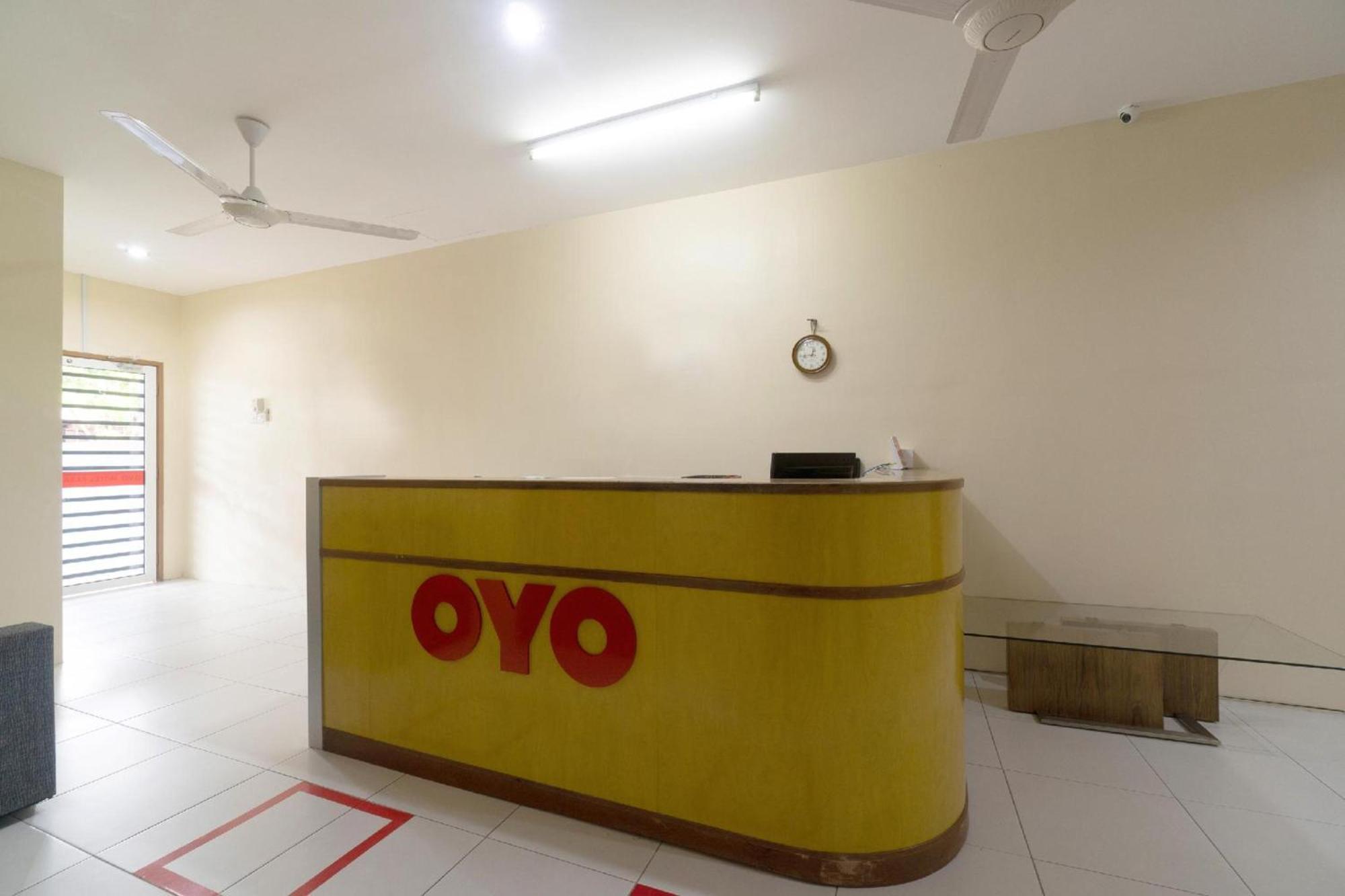 Oyo 91089 Motel Fasa 2B Seri Manjung Kültér fotó